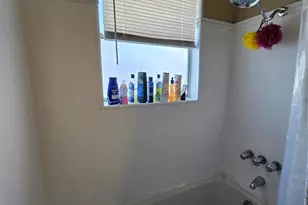 610 E Division St, Edna, TX 77957 - Photo 34