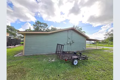 610 E Division Street, Edna, TX 77957 - Photo 10