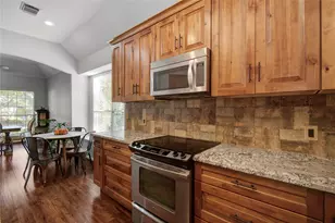9326 Rhythm Ln, Houston, TX 77040 - Photo 10