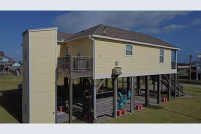 905 Sage Road, Crystal Beach, TX 77650 - Photo 14