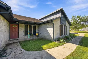 4697 Wickwillow Ln, Alvin, TX 77511 - Photo 6