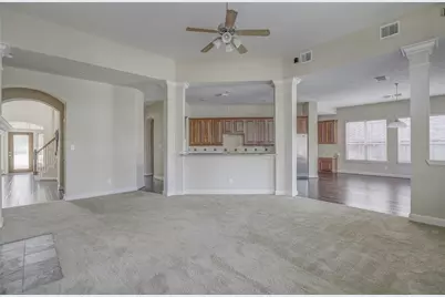 70 S Almondell Circle, The Woodlands, TX 77354 - Photo 12