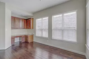 70 S Almondell Cir, The Woodlands, TX 77354 - Photo 18