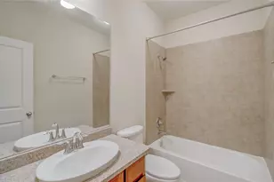 70 S Almondell Cir, The Woodlands, TX 77354 - Photo 26