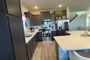 1239 Marvista Ln, Rosharon, TX 77583 - Photo 8