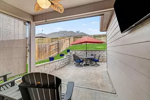 320 Red Maple Ln, Conroe, TX 77304 - Photo 18