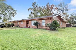 5195 Laurel St, Beaumont, TX 77707 - Photo 2