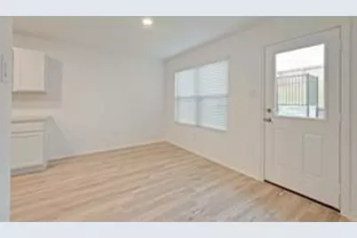 11098 N Lake Mist Lane, Willis, TX 77318 - Photo 6