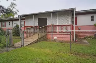 409 1st St, Willis, TX 77378 - Photo 6