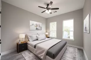 1016 E 32nd, Houston, TX 77022 - Photo 16