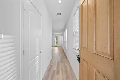 15719 Autumn Chicory Drive, Houston, TX 77044 - Photo 4
