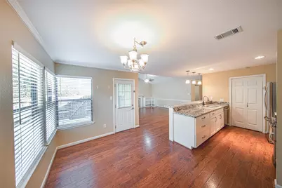 49 Sawmill Grove Lane, The Woodlands, TX 77380 - Photo 6