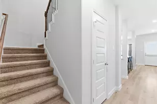 719 Majestic Eagle Ct, Houston, TX 77090 - Photo 20