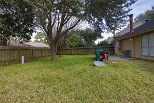 7007 Glen Rosa Dr, Katy, TX 77494 - Photo 32