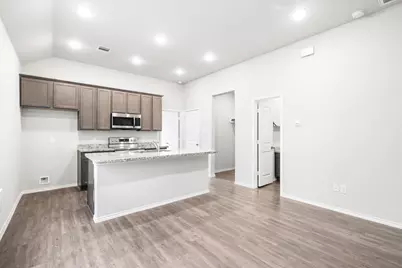 9992 Calendar Street, Willis, TX 77318 - Photo 6
