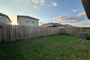 13424 Merryville Harrogate Ln, Houston, TX 77048 - Photo 20