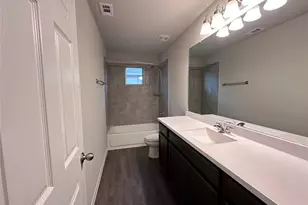 13424 Merryville Harrogate Ln, Houston, TX 77048 - Photo 16