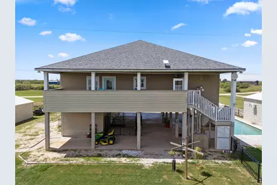 213 Porpoise Dr Drive, Palacios, TX 77465 - Photo 2