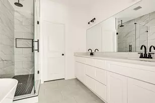 7413 Charlie St, Houston, TX 77088 - Photo 30