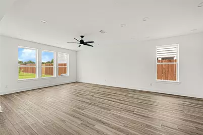 7413 Charlie Street, Houston, TX 77088 - Photo 6