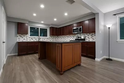 20074 Crazy Horse Circle Drive, Katy, TX 77449 - Photo 4