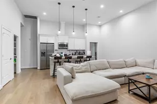 5902 Winsome Ln, Houston, TX 77057 - Photo 4