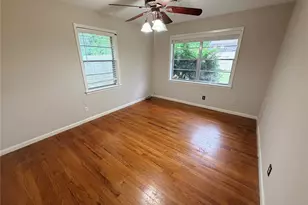 2111 Bush Dr, Huntsville, TX 77320 - Photo 6