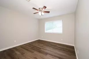 8526 Wild Basin Dr, Houston, TX 77088 - Photo 34