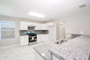 8526 Wild Basin Dr, Houston, TX 77088 - Photo 14