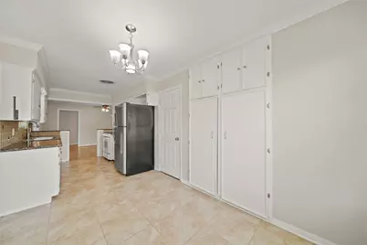 10803 Doud Street, Houston, TX 77035 - Photo 12