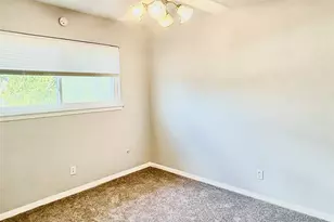1611 Mapleton Dr, Houston, TX 77043 - Photo 8
