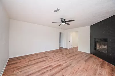 3730 Heatherbrook Drive, Houston, TX 77045 - Photo 6