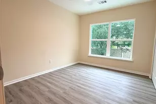2802 Sunshine Cir, Sugar Land, TX 77479 - Photo 8