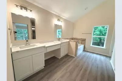 2802 Sunshine Circle, Sugar Land, TX 77479 - Photo 6