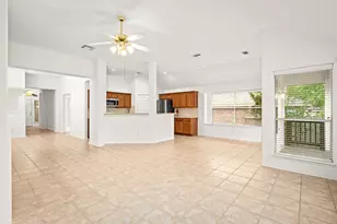 142 S Veranda Ridge Dr, The Woodlands, TX 77382 - Photo 8