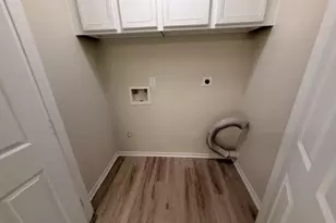 615 Shirley St, Eagle Lake, TX 77434 - Photo 10