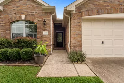 10006 King William Drive, La Porte, TX 77571 - Photo 2