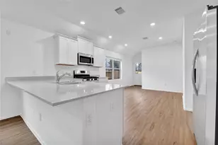 6208 Russett Elm Ct, Houston, TX 77365 - Photo 16