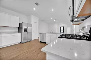 6208 Russett Elm Ct, Houston, TX 77365 - Photo 12