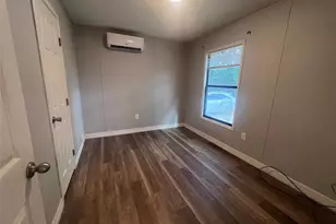 115 W Mulberry Ave, Wharton, TX 77488 - Photo 12