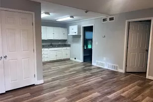 115 W Mulberry Ave, Wharton, TX 77488 - Photo 4