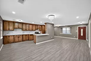2217 Hickory Ln, Pasadena, TX 77502 - Photo 14