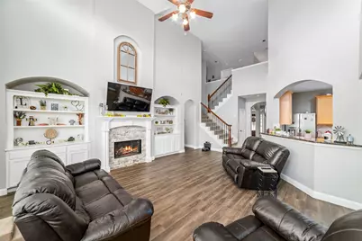5530 Green Meadow Court, League City, TX 77573 - Photo 12