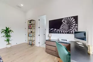 5704 Fairdale Ln, Houston, TX 77057 - Photo 6