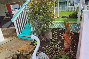 13707 Pirates Beach Blvd, Galveston, TX 77554 - Photo 8