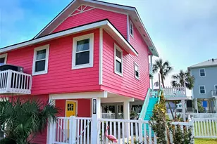 13707 Pirates Beach Blvd, Galveston, TX 77554 - Photo 1