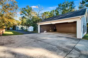 33402 Hillside Dr, Pinehurst, TX 77362 - Photo 42