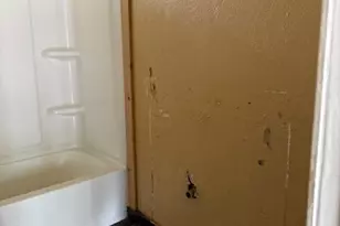 111 N Holly St, Sweeny, TX 77480 - Photo 10