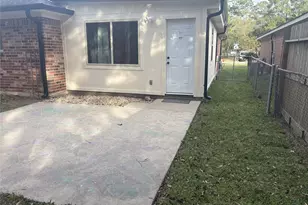 115 N Shirley St, Alvin, TX 77511 - Photo 24