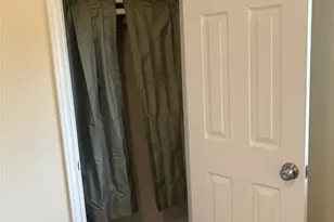 115 N Shirley St, Alvin, TX 77511 - Photo 20